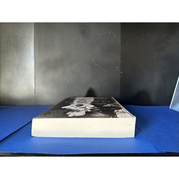 The Gown : A Novel of the Royal Wedding by Jennifer Robson (2018, Trade... - Picture 7 of 12